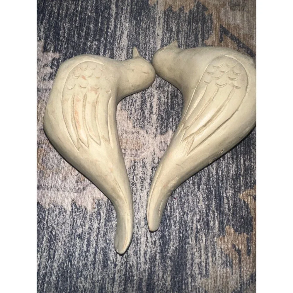 Carved Bird Sculpture Pair – Heart-Shaped Lovebirds with Feather Detail - Picture 1 of 3